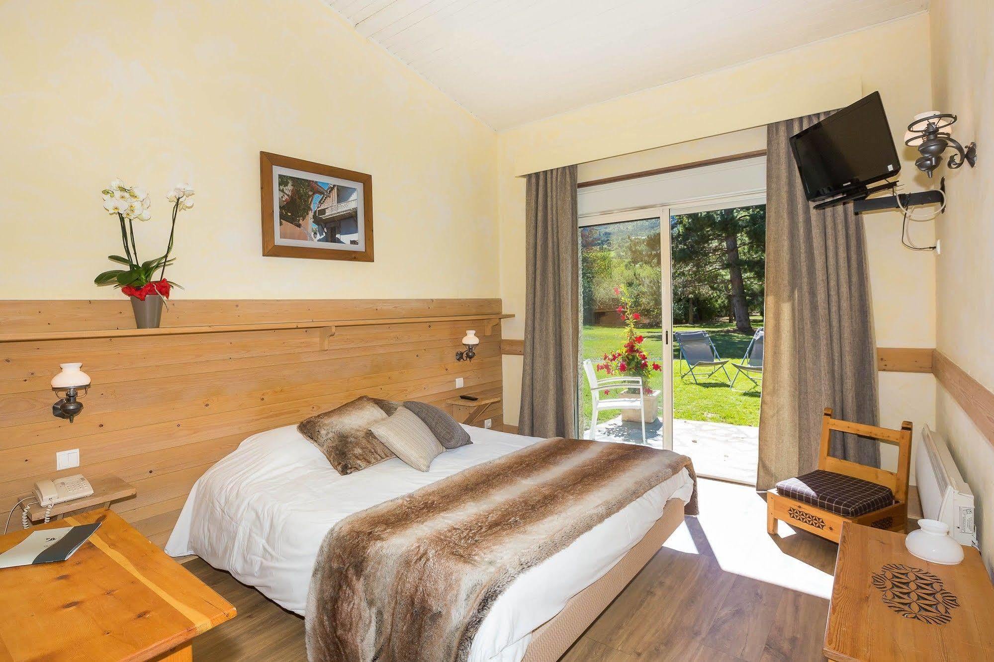 Hotel & Spa Les Bartavelles Crots Ngoại thất bức ảnh